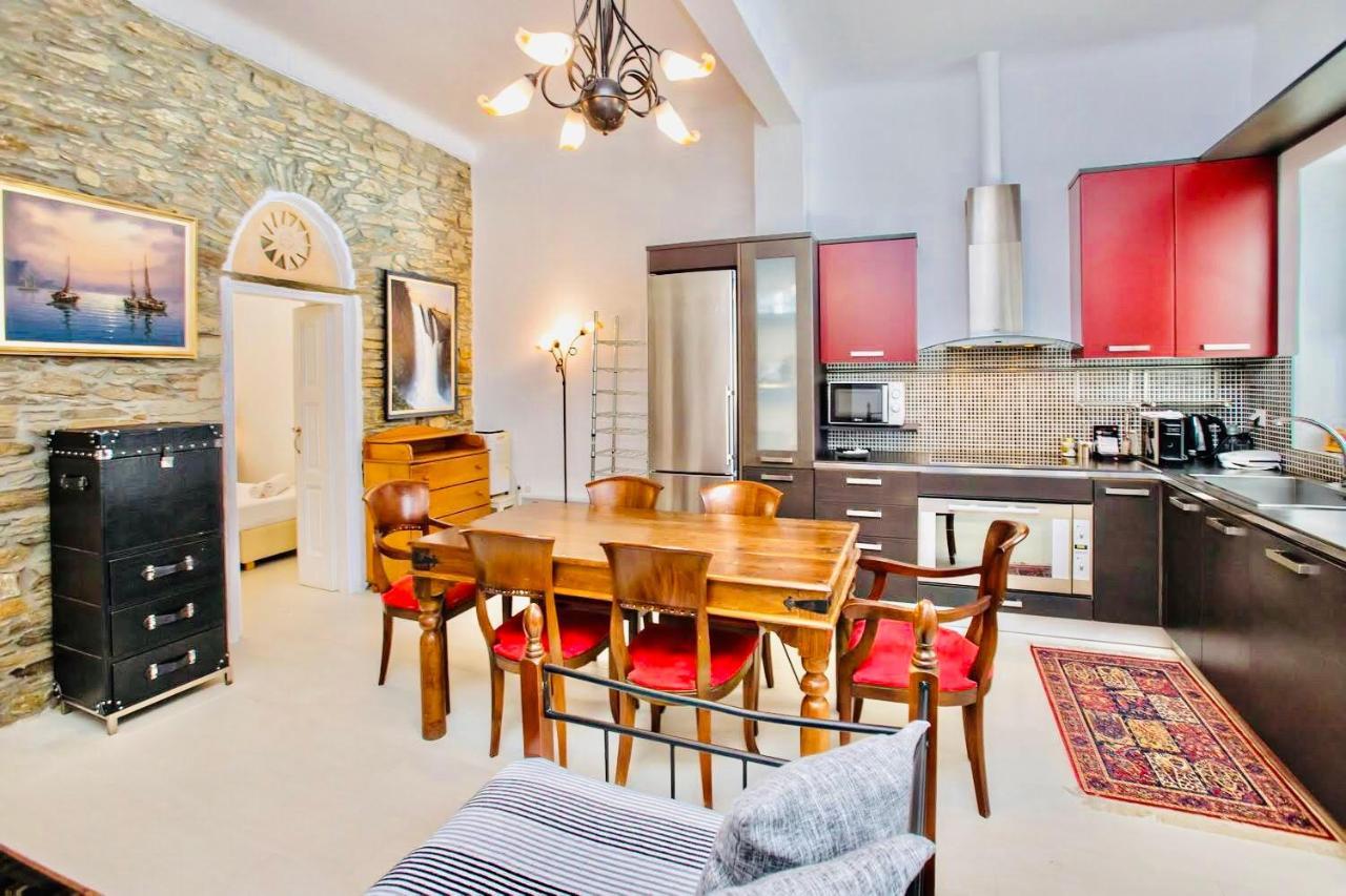 Вілла Renthousetinos Екстер'єр фото